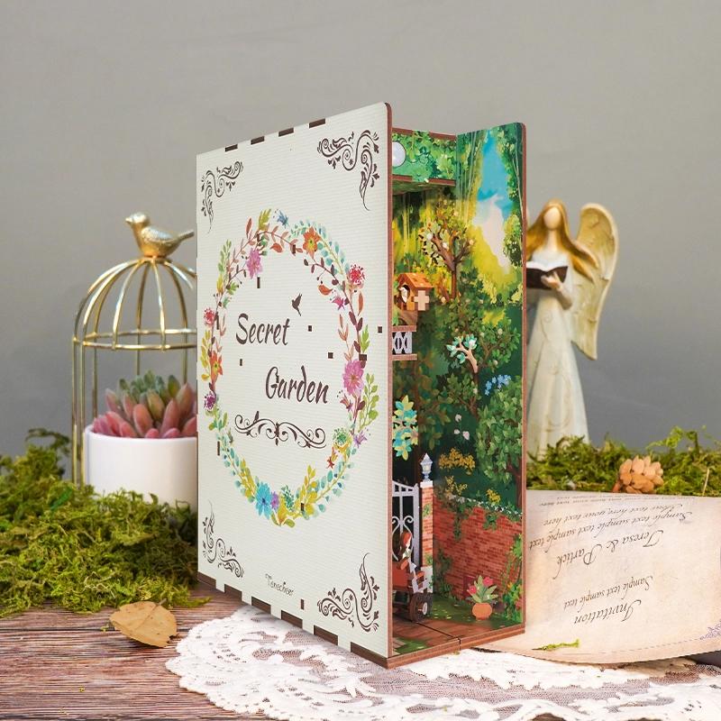 Diy Book Nook: Secret Garden