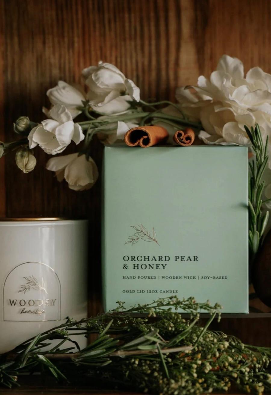 Hand Poured | Wooden Wick | Soy-Based | Gold Lid Boutique Box Candle   Orchard Pear & Honey 