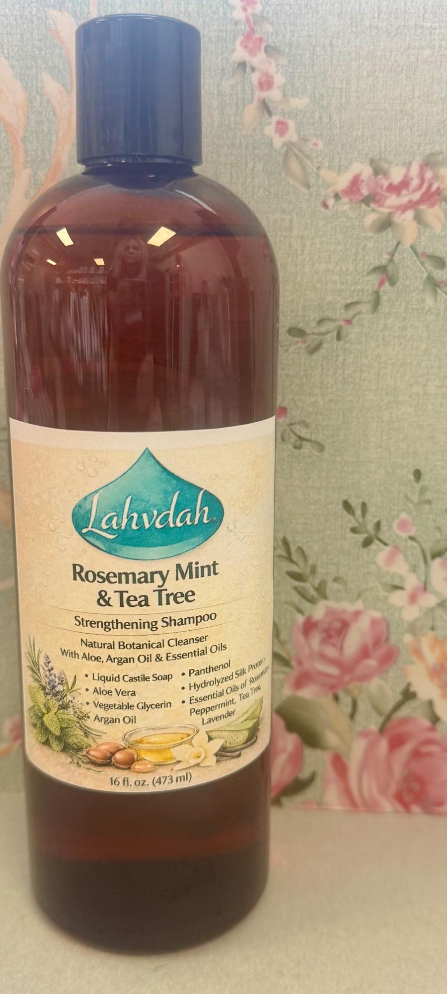 Lahvdah rosemary mint and tea tree shampoo