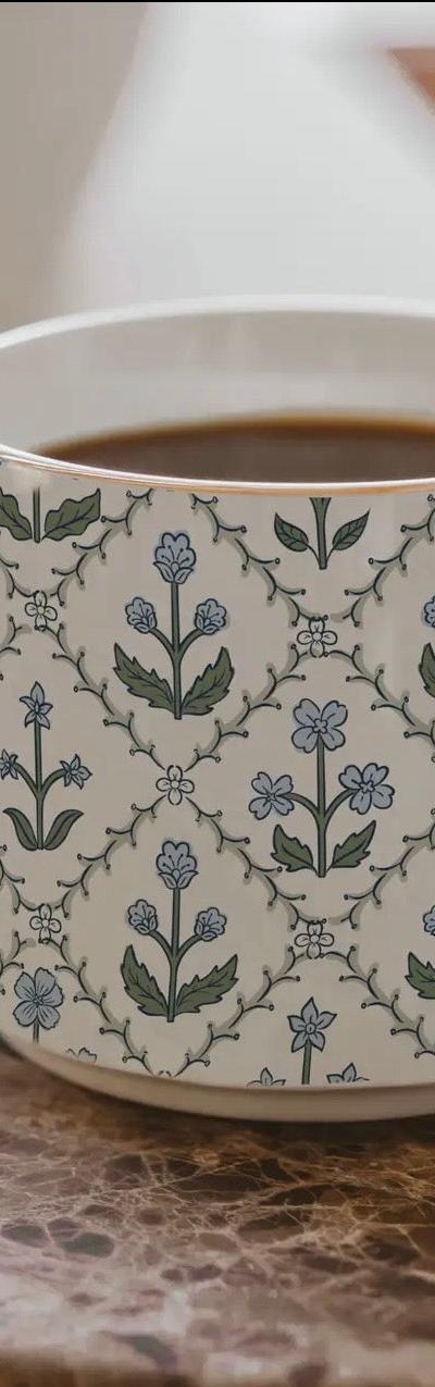 Floral Quilt Gold Handle Mug