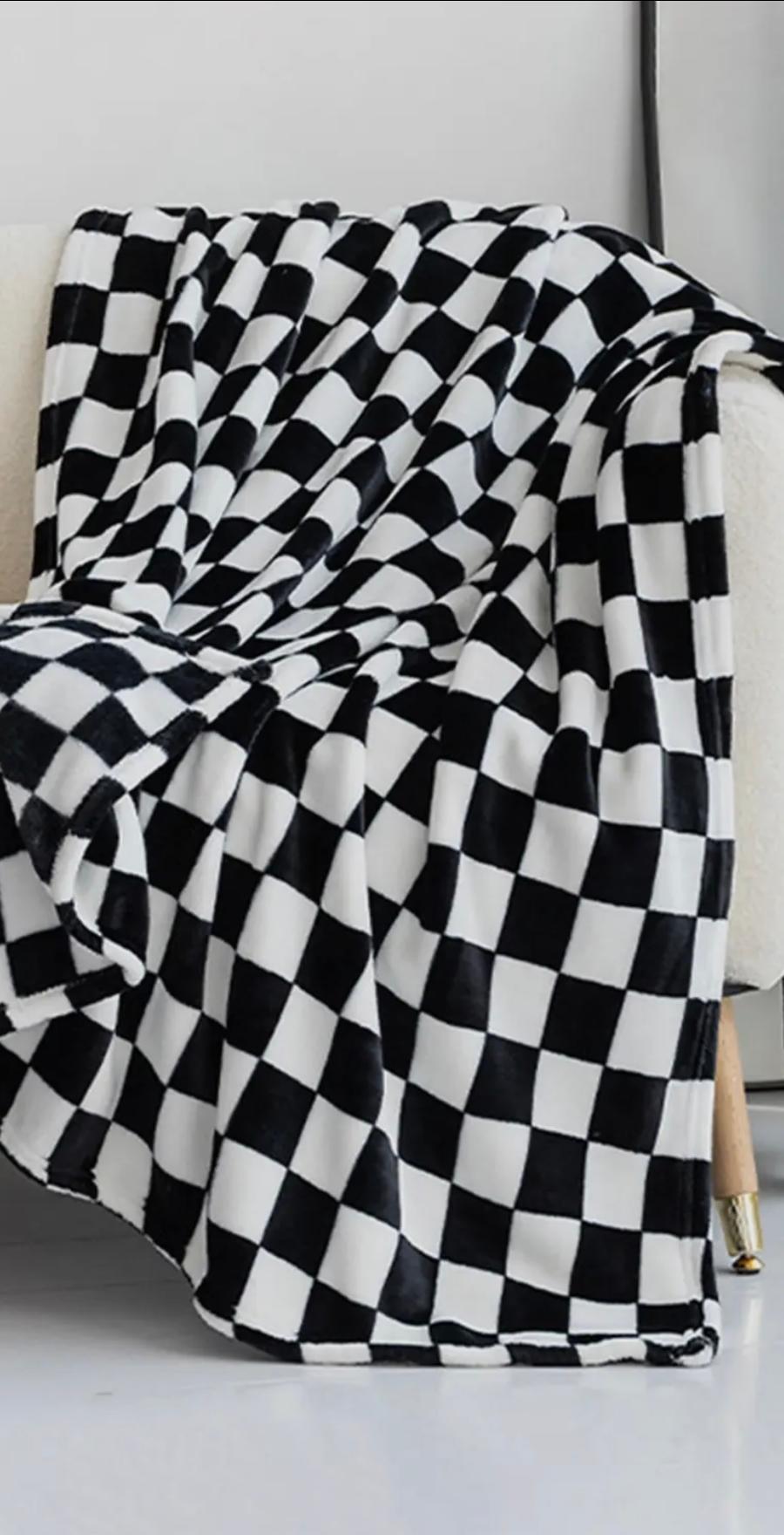 Checkerboard Printed Soft Throw Blanket 