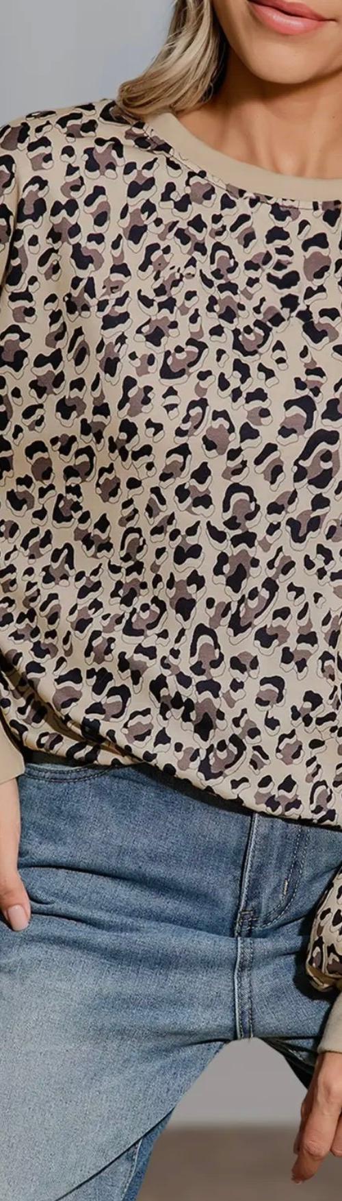 Wild Leopard Print Round Neck Sweatshirt
