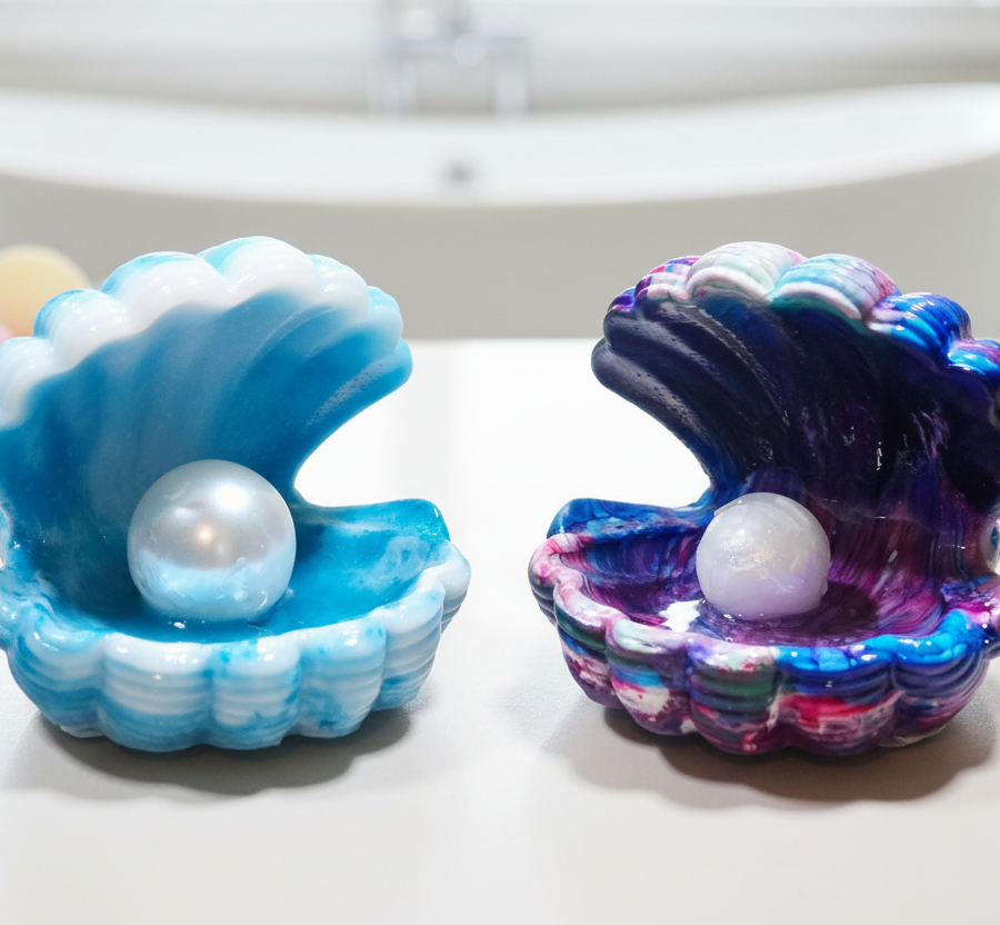 Solid Resin Clam Shell with Oyster 