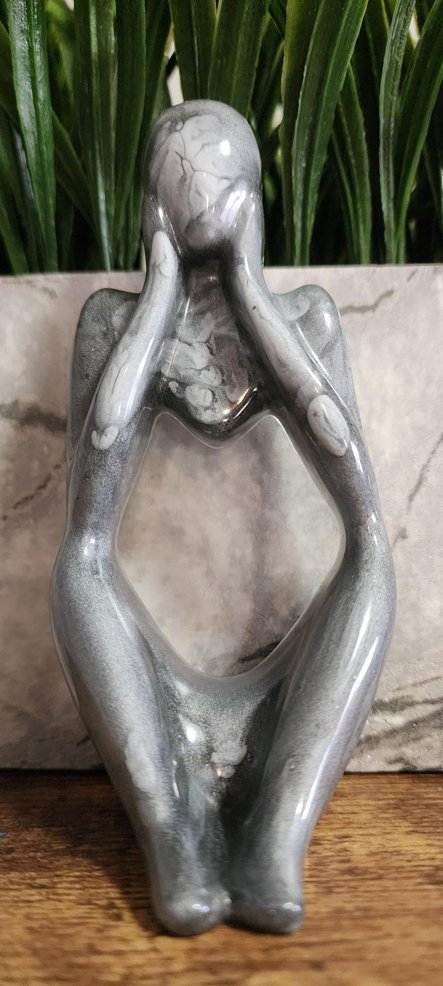 Solid Resin Thinkers