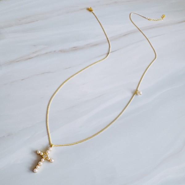 Graceful Radiance Pearl Cross Necklace 